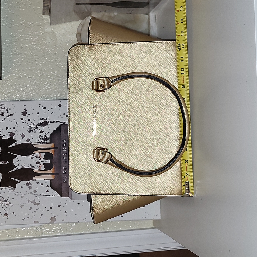 Michael Kors Large Selma saffiano leather, gold satchel, gold h…
